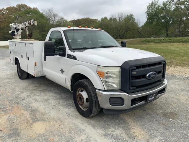 Image of Ford F-350 equipment image 2