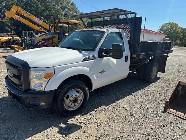 Image of Ford F-350 equipment image 1