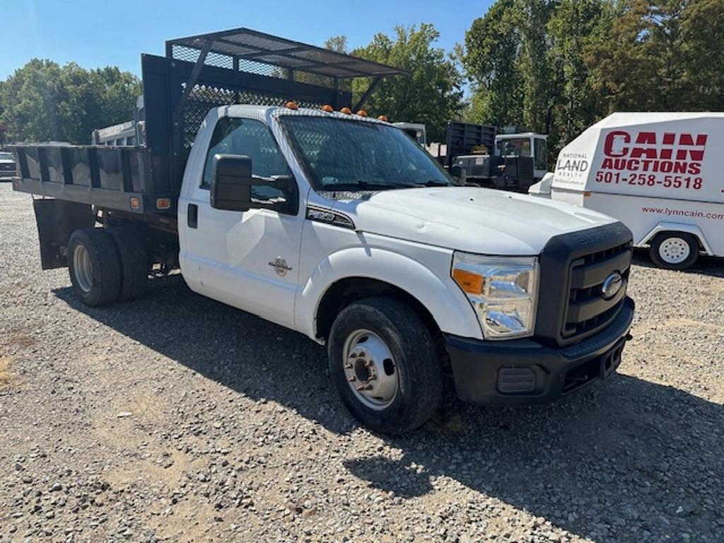 Image of Ford F-350 Primary image