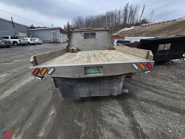 Image of Ford F-350 equipment image 3