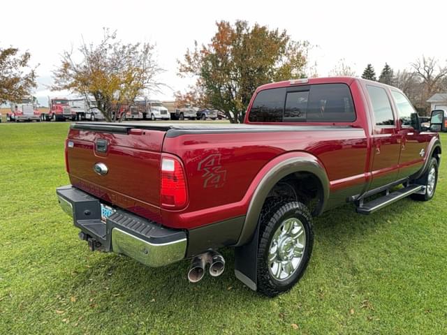 Image of Ford F-350 equipment image 4