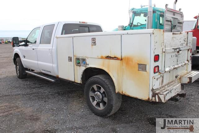 Image of Ford F-350 equipment image 3