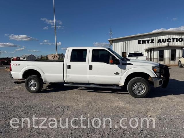 Image of Ford F-350 equipment image 3