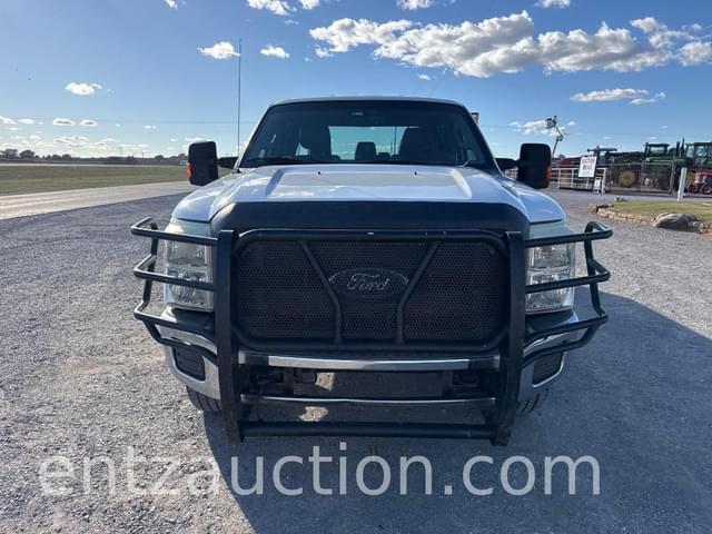 Image of Ford F-350 equipment image 1