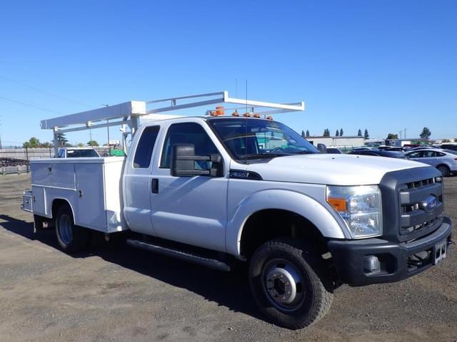 Image of Ford F-350 equipment image 1
