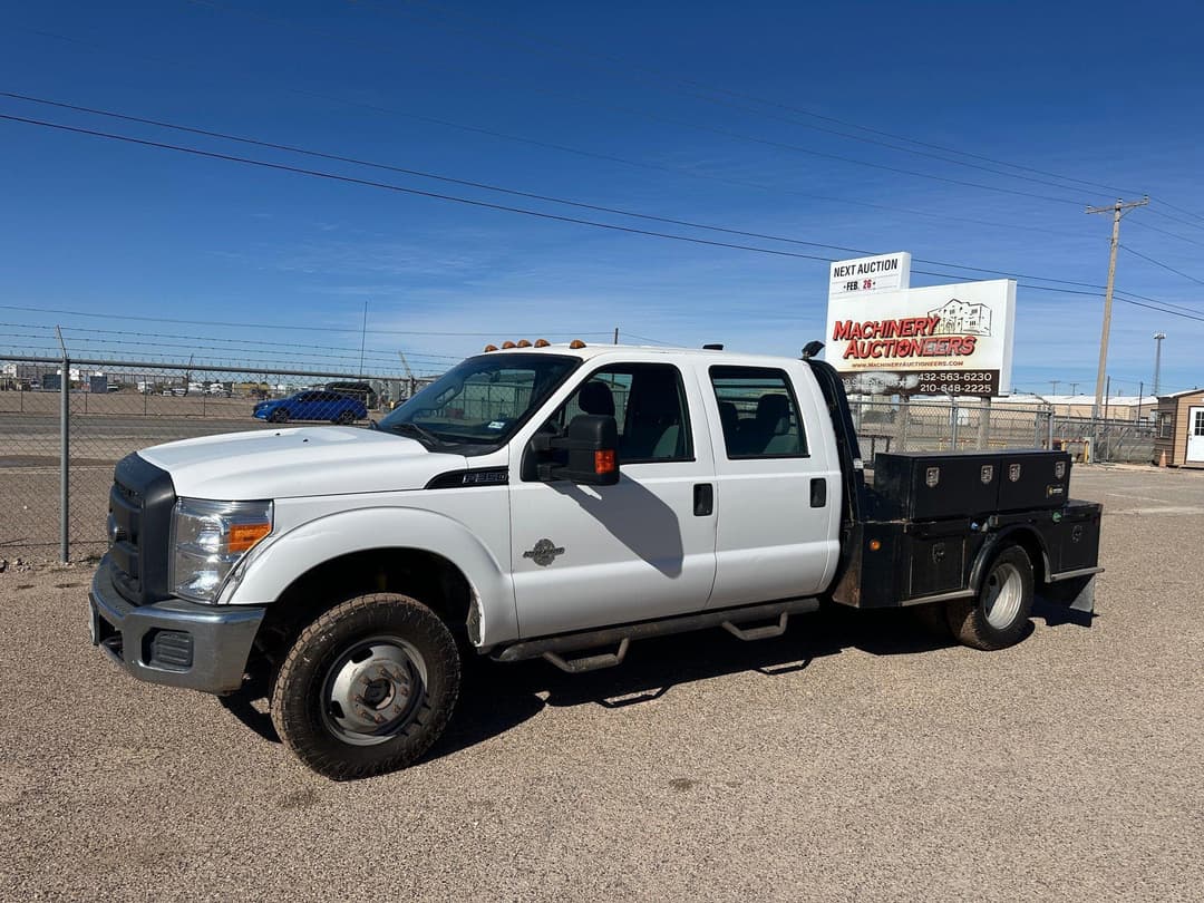 Image of Ford F-350 Primary image