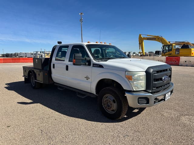 Image of Ford F-350 equipment image 2