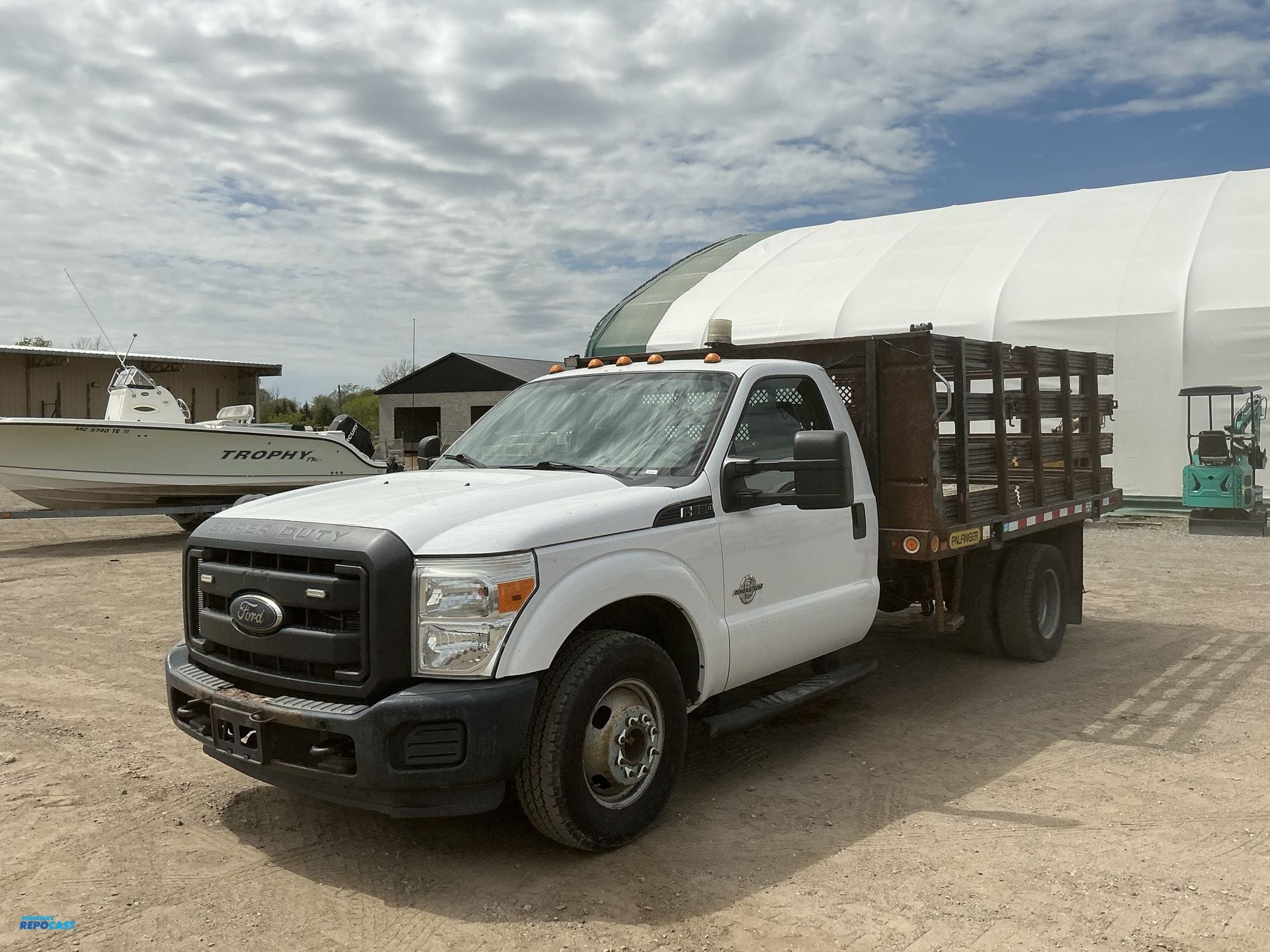 2015 Ford F-350 Equipment Image0