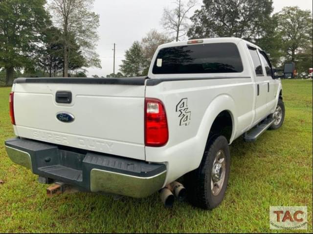 Image of Ford F-350 equipment image 4