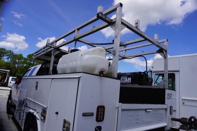 Image of Ford F-350 equipment image 4
