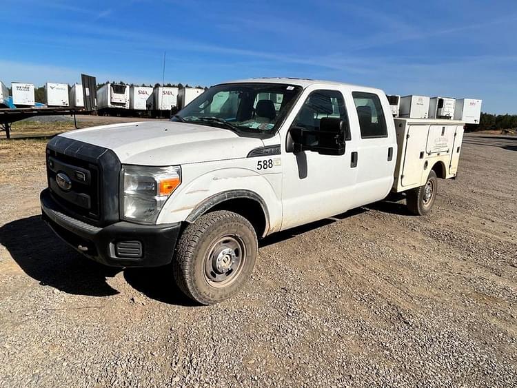2015 Ford F-350 Equipment Image0