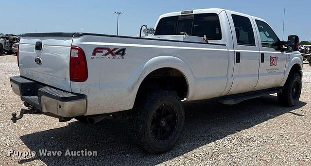 Image of Ford F-350 equipment image 4