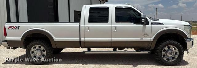 Image of Ford F-350 equipment image 3