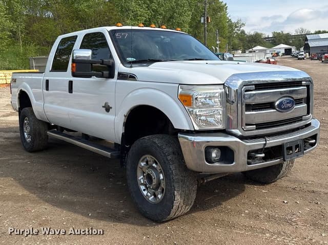 Image of Ford F-350 equipment image 2