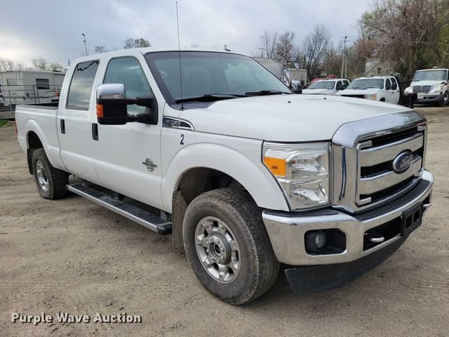 Image of Ford F-350 equipment image 2