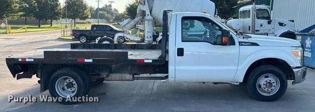 Image of Ford F-350 equipment image 3