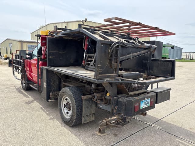 Image of Ford F-350 equipment image 3