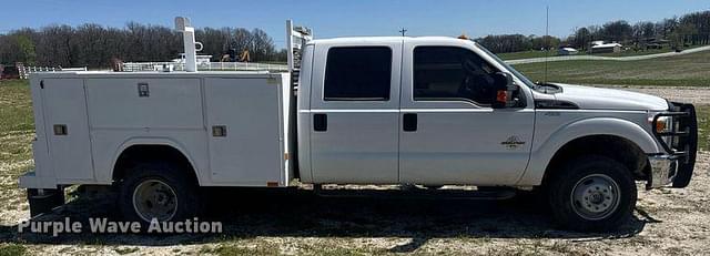 Image of Ford F-350 equipment image 3