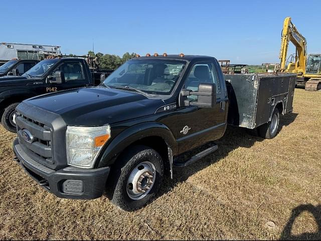 Image of Ford F-350 equipment image 1