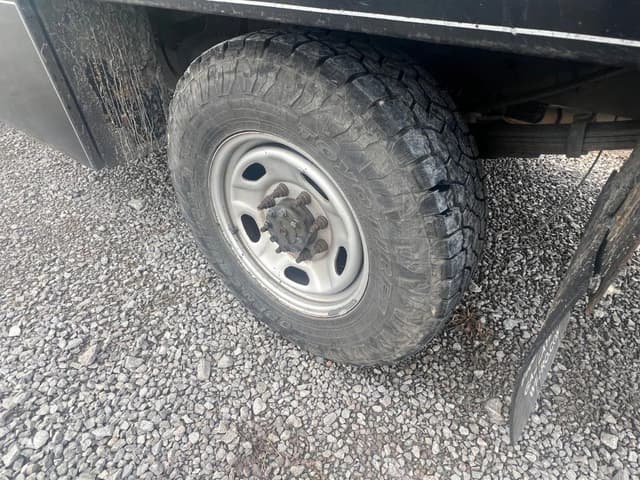 Image of Ford F-350 equipment image 4