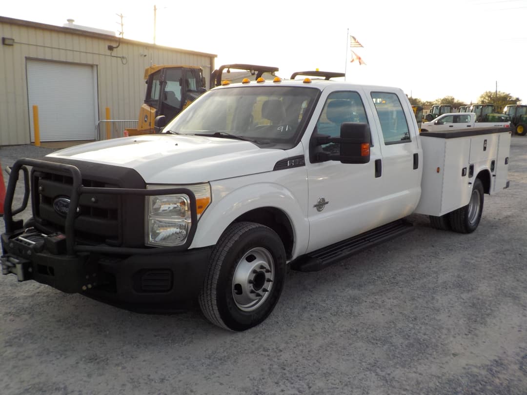 Image of Ford F-350 Primary image