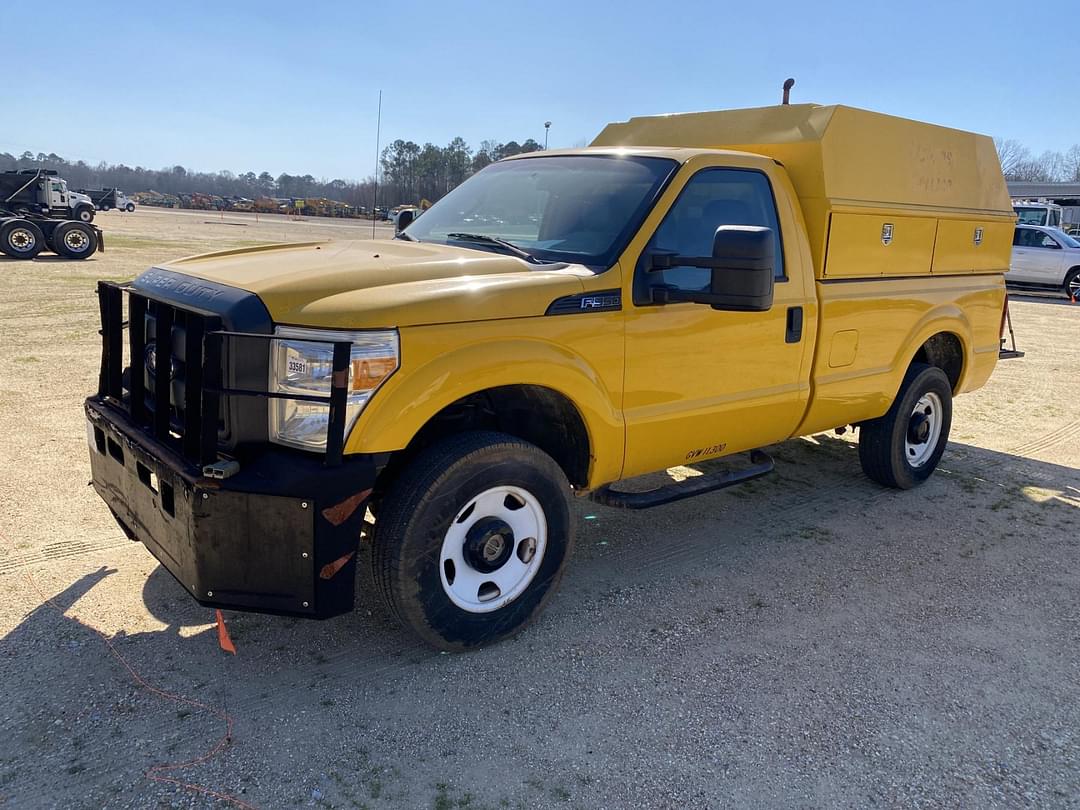 Image of Ford F-350 Primary image