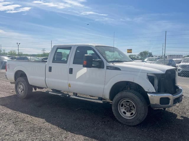 Image of Ford F-350 equipment image 2