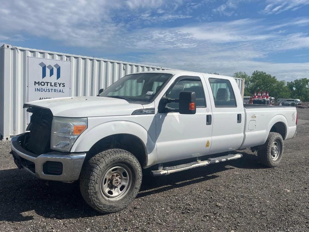 2015 Ford F-350 Equipment Image0