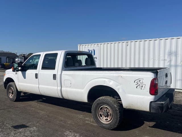Image of Ford F-350 equipment image 1