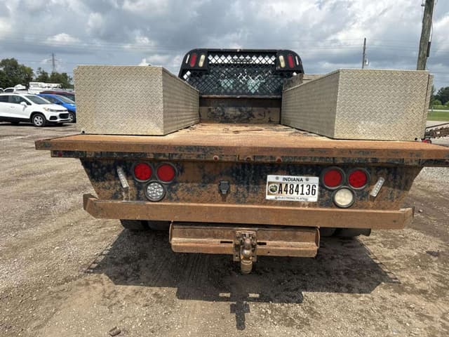 Image of Ford F-450 equipment image 2