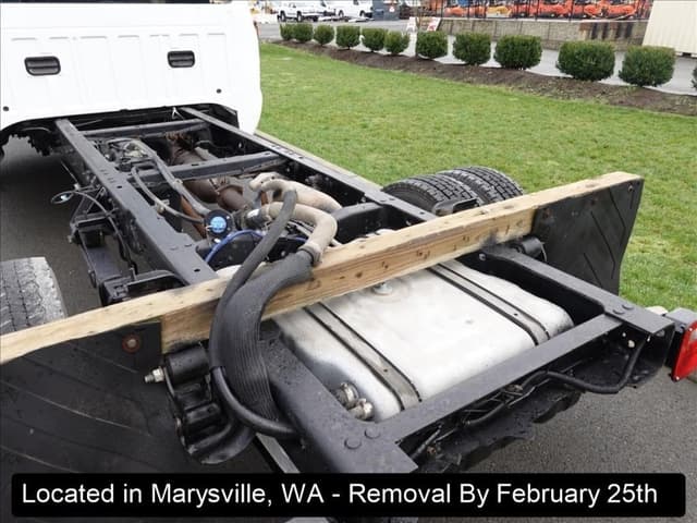 Image of Ford F-450 equipment image 4