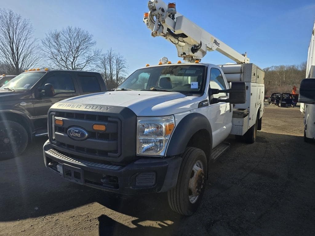 Image of Ford F-450 Primary image