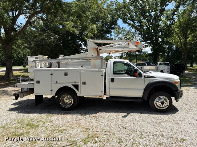 Image of Ford F-450 equipment image 3