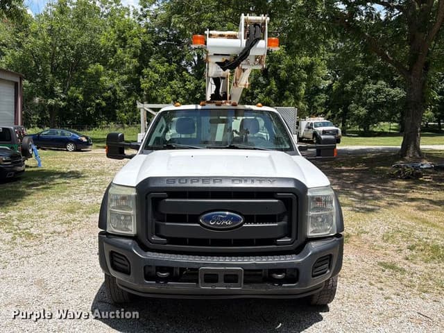 Image of Ford F-450 equipment image 1
