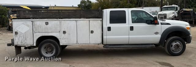 Image of Ford F-450 equipment image 3