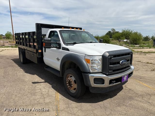 Image of Ford F-450 equipment image 2