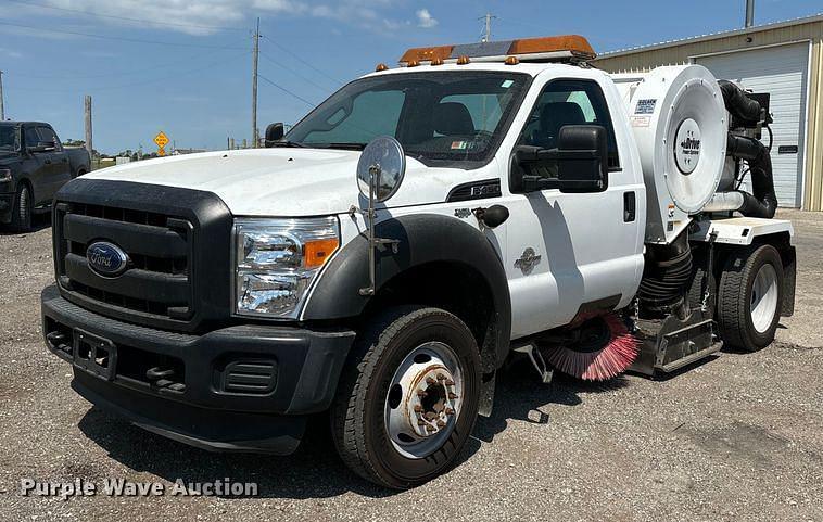 Image of Ford F-450 Primary image