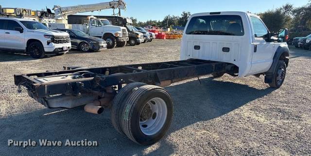 Image of Ford F-450 equipment image 4