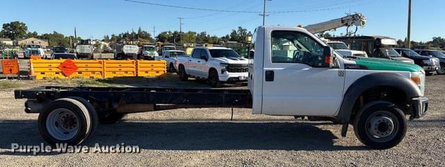 Image of Ford F-450 equipment image 3