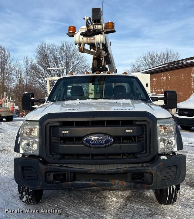 Image of Ford F-450 equipment image 1