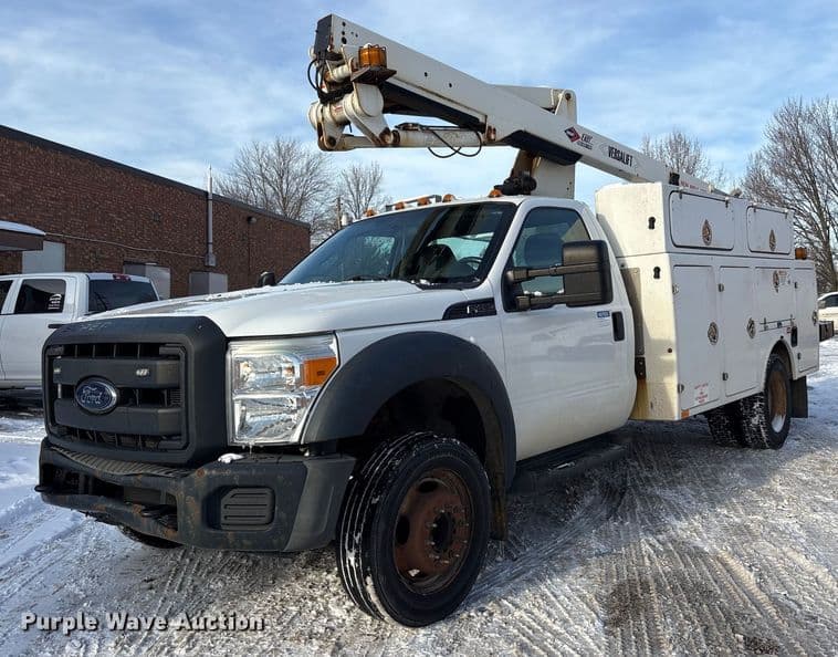 Image of Ford F-450 Primary image