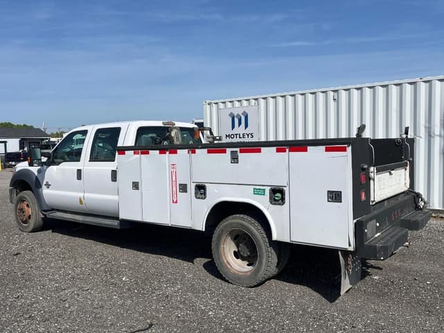 Image of Ford F-450 equipment image 1