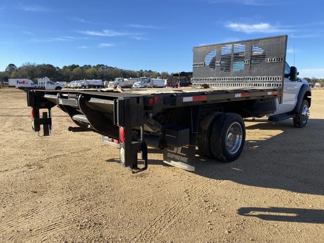 Image of Ford F-450 equipment image 2