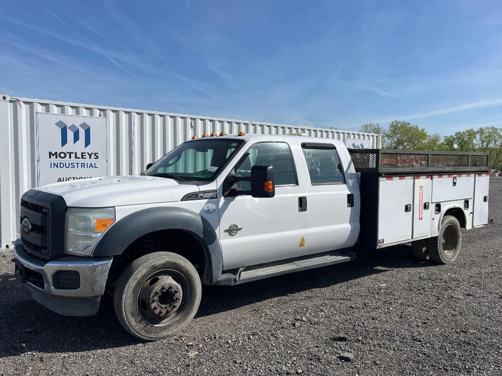 Image of Ford F-450 Primary image