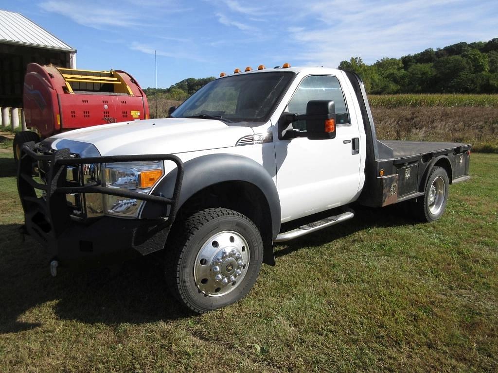 Image of Ford F-450 Primary image