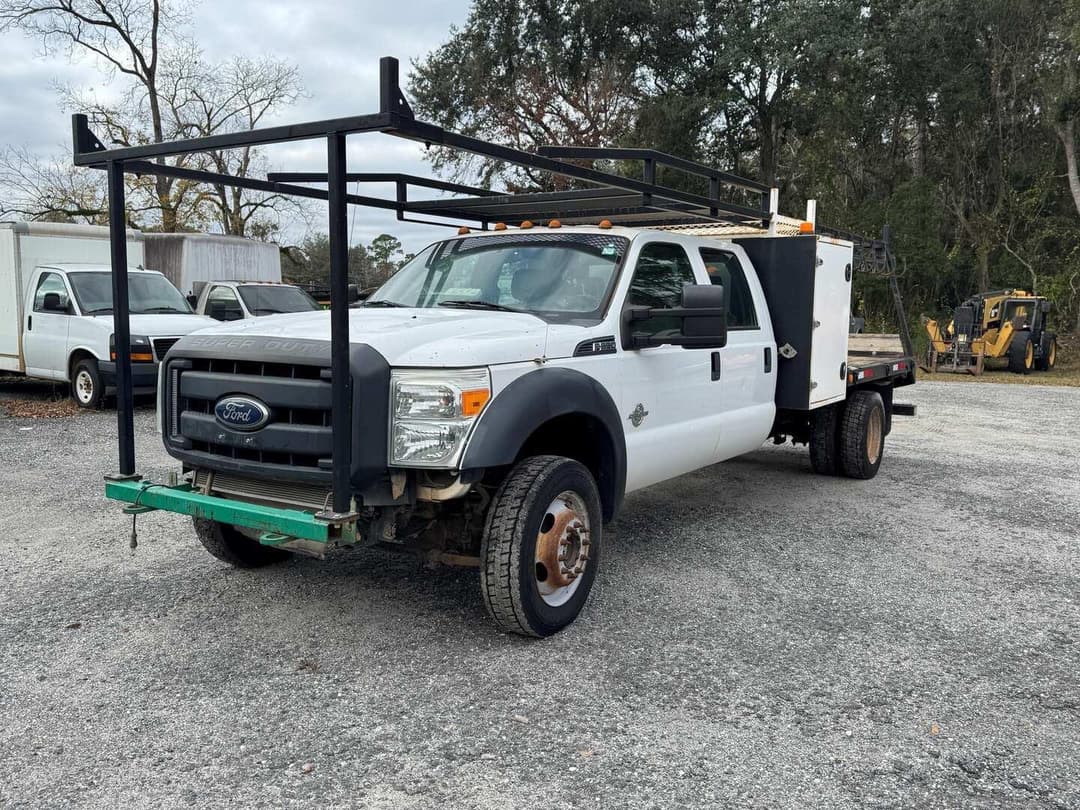 Image of Ford F-550 Primary image