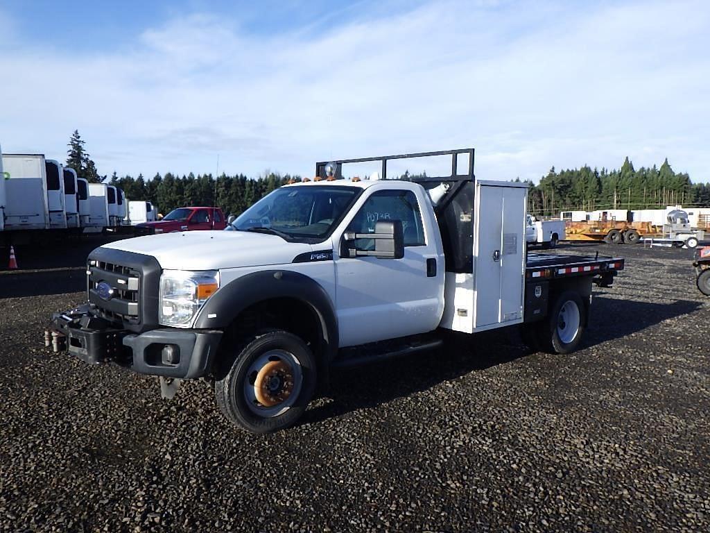 Image of Ford F-550 Primary image