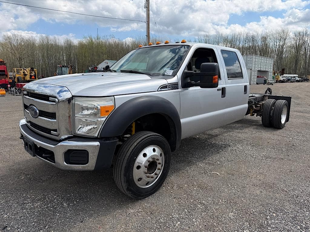 Image of Ford F-550 Primary image