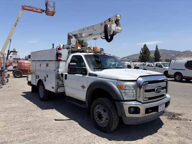 Image of Ford F-550 equipment image 1