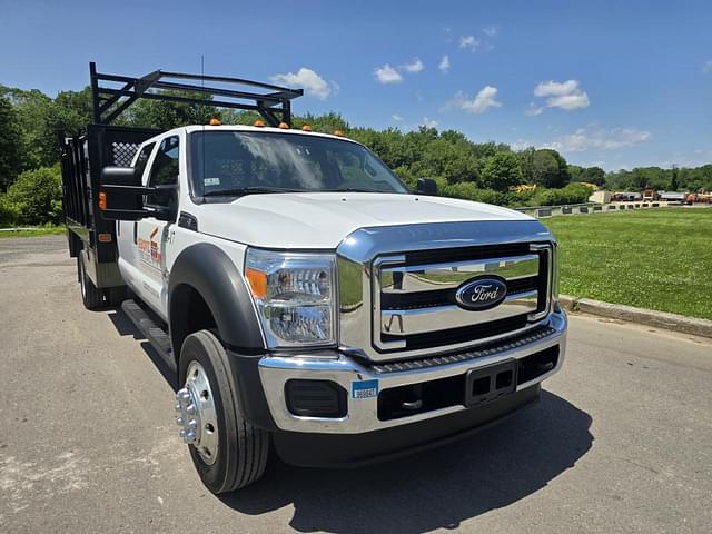 Image of Ford F-550 equipment image 3
